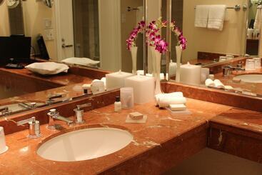 Four Seasons Hotel Los Angeles At Beverly Hills
