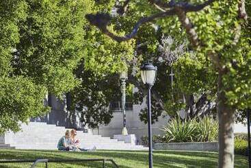 هتل Graduate By Hilton Berkeley