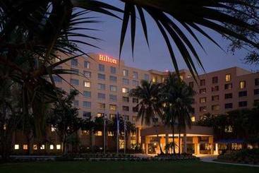 هتل Hilton Fort Lauderdale Airport