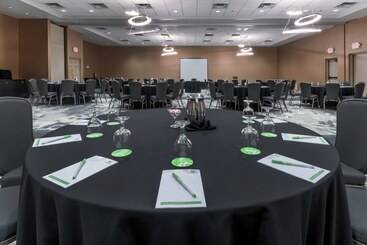 هتل Holiday Inn And Suites Phoenix Airport North, An Ihg