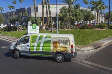 هتل Holiday Inn And Suites Phoenix Airport North, An Ihg