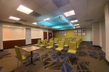 Holiday Inn Express Hotel & Suites Miami   Hialeah, An Ihg
