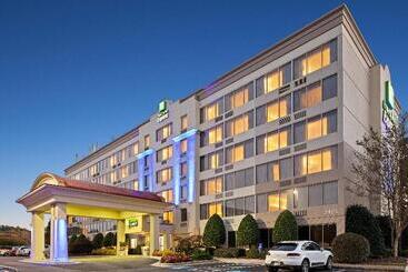 هتل Holiday Inn Express   Atlanta Kennesaw, An Ihg