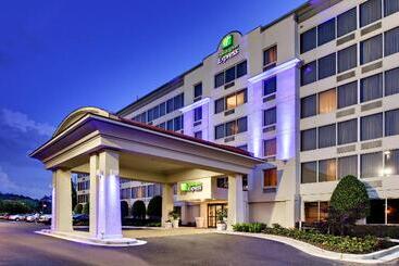 هتل Holiday Inn Express   Atlanta Kennesaw, An Ihg