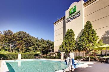 هتل Holiday Inn Express   Atlanta Kennesaw, An Ihg