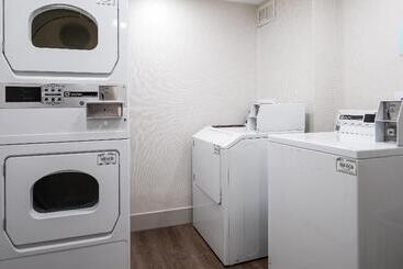 هتل Holiday Inn Express   Atlanta Kennesaw, An Ihg