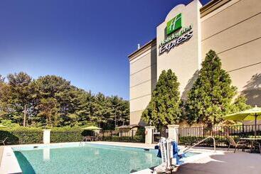 هتل Holiday Inn Express   Atlanta Kennesaw, An Ihg