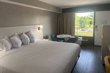 هتل Days Inn By Wyndham Baltimore Northwest