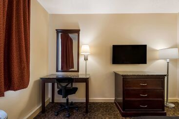 هتل Rodeway Inn