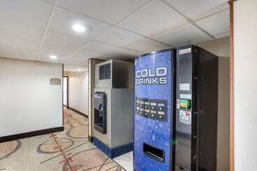 هتل Quality Inn Central