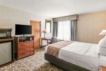 هتل Quality Inn Edisonnew Brunswick