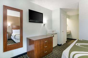 هتل Quality Inn