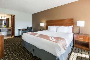 هتل Quality Inn