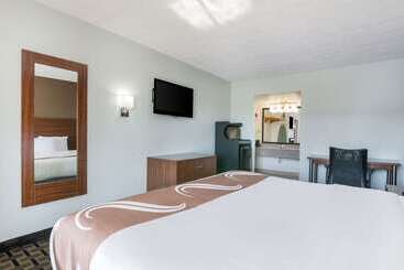 هتل Quality Inn