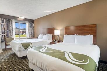هتل Quality Inn