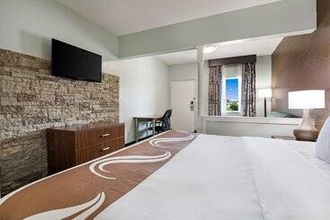 هتل Quality Inn