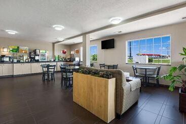 هتل Quality Inn
