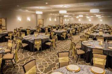 Radisson Hotel Salt Lake City Downtown