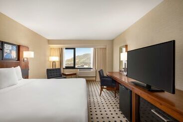 Radisson Hotel Salt Lake City Downtown
