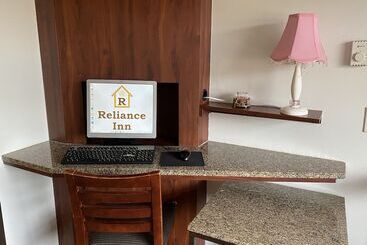 هتل Reliance Inn