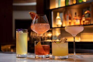 هتل Signia by Hilton San Jose
