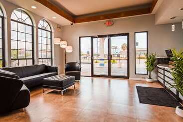 Surestay Hotel By Best Western Jacksonville South