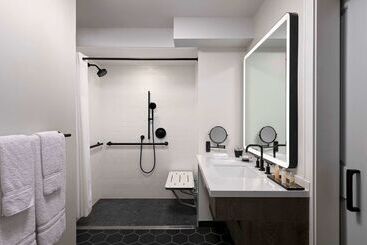 هتل The Royal Sonesta Chicago Downtown