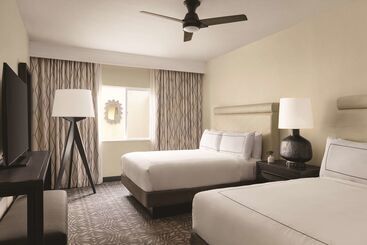 استراحتگاه Zachari Dunes On Mandalay Beach, Curio Collection By Hilton