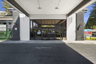 Surestay Plus Hotel By Best Western Sacramento North