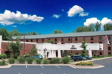 Doubletree By Hilton Hotel Grand Rapids Airport