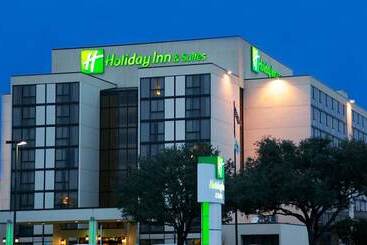 Holiday Inn Hotel And Suites Beaumont Plaza I 10 & Walden, An Ihg