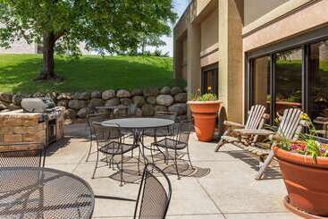 هتل Americinn By Wyndham Madison West
