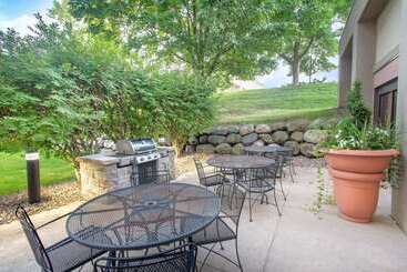 هتل Americinn By Wyndham Madison West