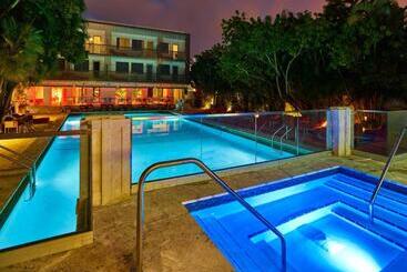 هتل AxelBeach Miami South Beach - Adults Only