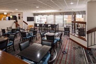 The Hotel At Dayton South