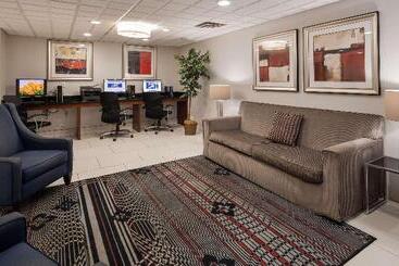 The Hotel At Dayton South