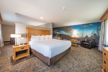 هتل Best Western Plus Grantree Inn
