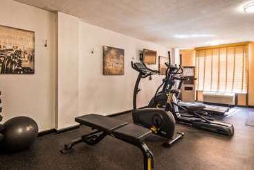 هتل Best Western Plus Grosvenor Airport