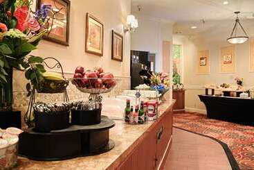 هتل Best Western Plus Grosvenor Airport