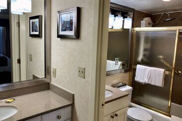 هتل Best Western Plus Grosvenor Airport