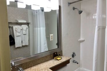 هتل Best Western Plus Grosvenor Airport