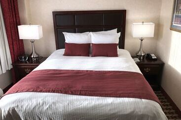 هتل Best Western Plus Grosvenor Airport