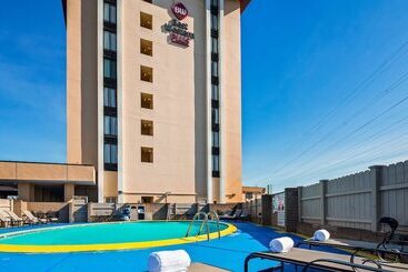 هتل Best Western Plus Grosvenor Airport