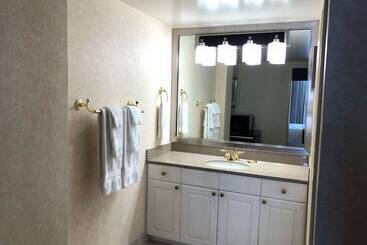 هتل Best Western Plus Grosvenor Airport