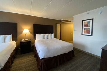 בית מלון כפרי Wyndham Minneapolis South Burnsville