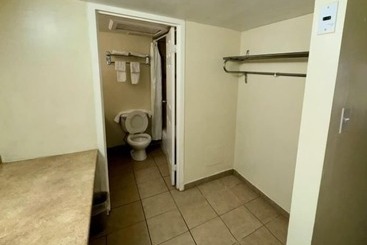هتل Big Chile Inn & Suites