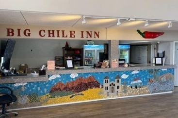 هتل Big Chile Inn & Suites