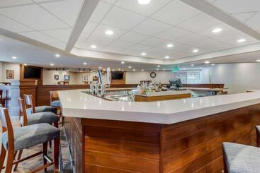 هتل Clarion Inn Elmira Horseheads