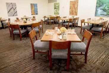 هتل Clarion Inn Elmira Horseheads