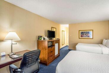 هتل Clarion Inn Grand Junction